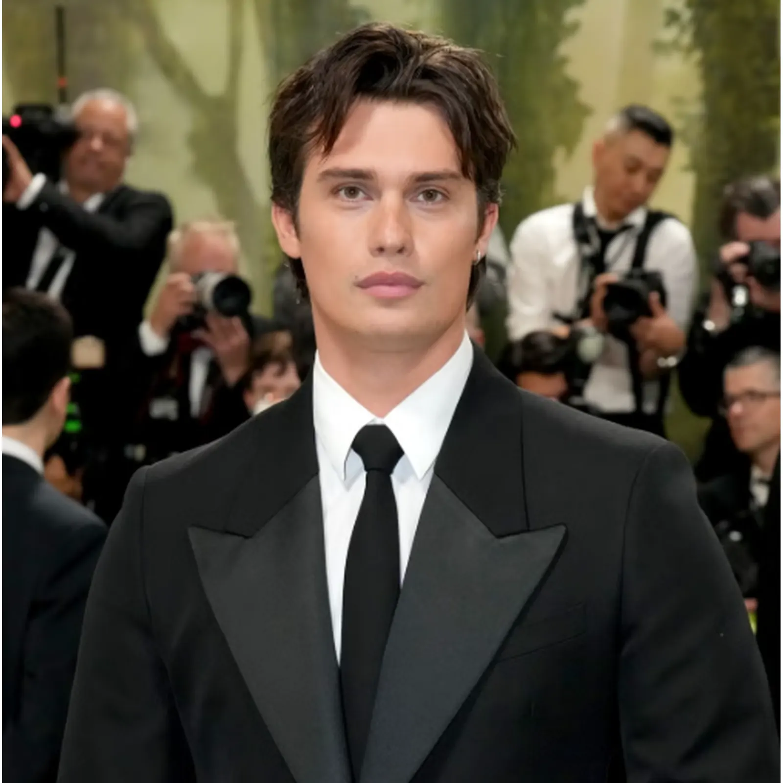 Nicholas Galitzine biography profile
