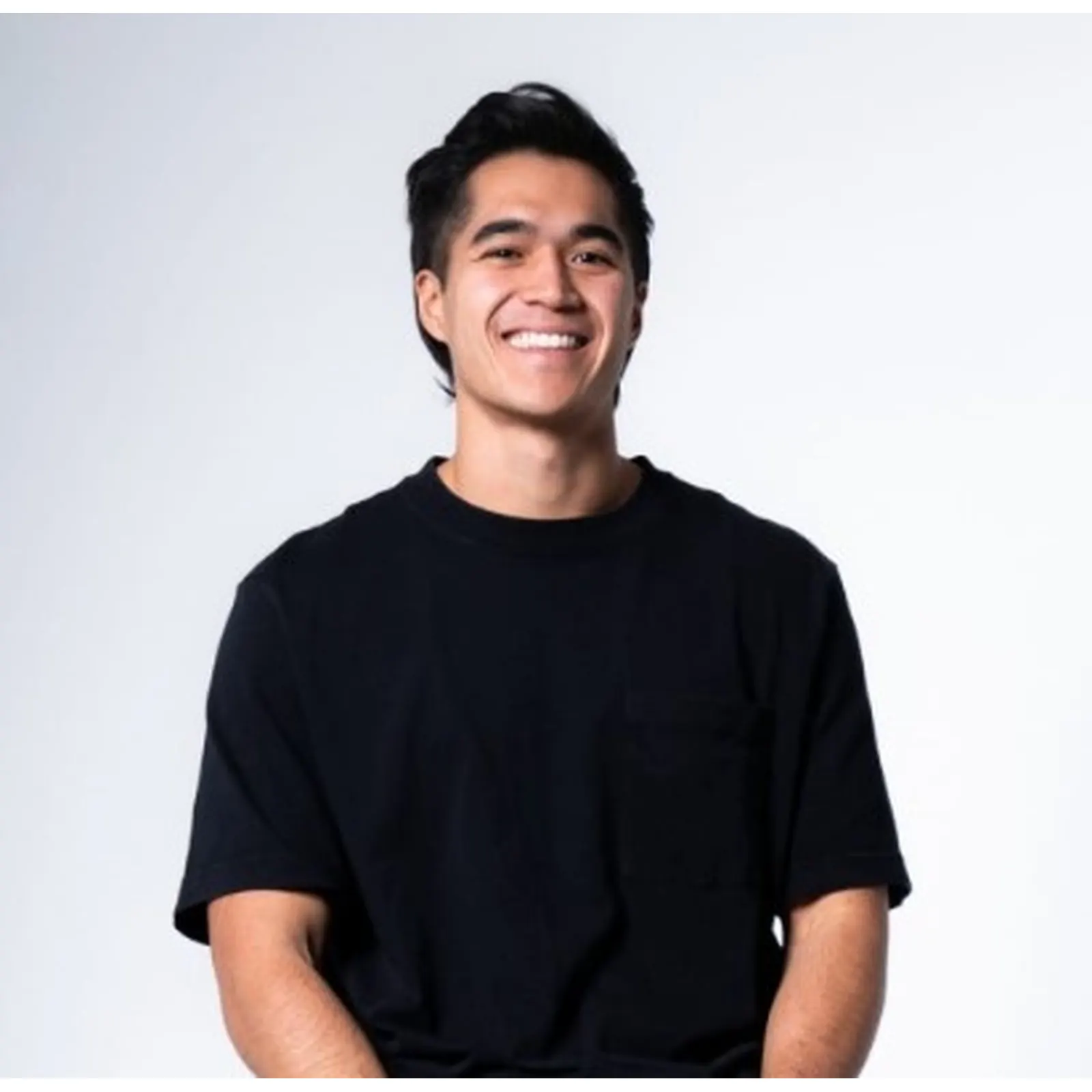 Owen Han biography profile